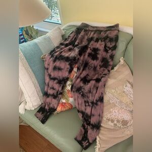 YFB - young fabulous and broke tie-dye GROOVE boho joggers/pants. Size large.